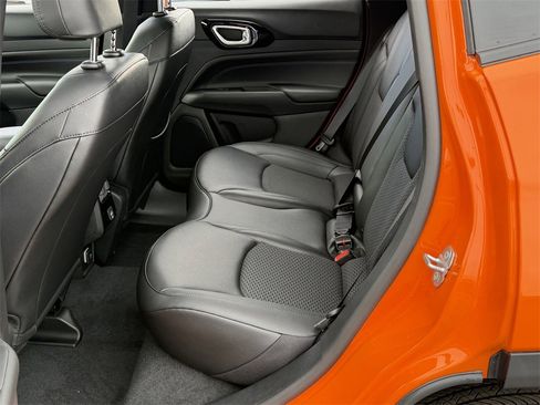 New 2026 Jeep Compass Latitude image 19