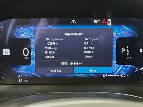 Used 2025 Volvo XC60 B5 Plus AWD/4WD image 12