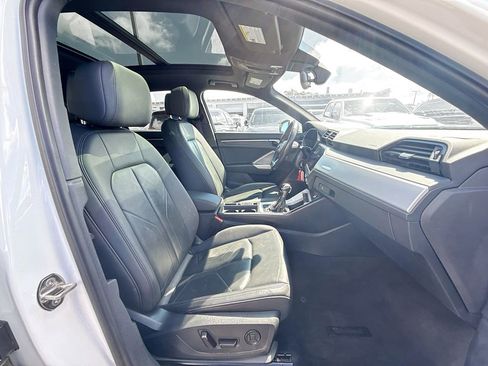 Used 2021 Audi Q3 2.0T Premium image 32