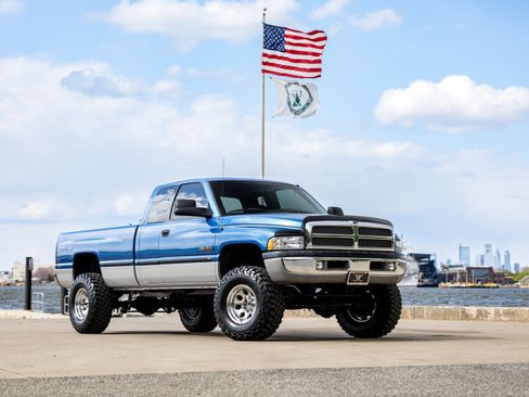 Used 1999 Dodge Ram 2500 Truck 4x4 Quad Cab image 5