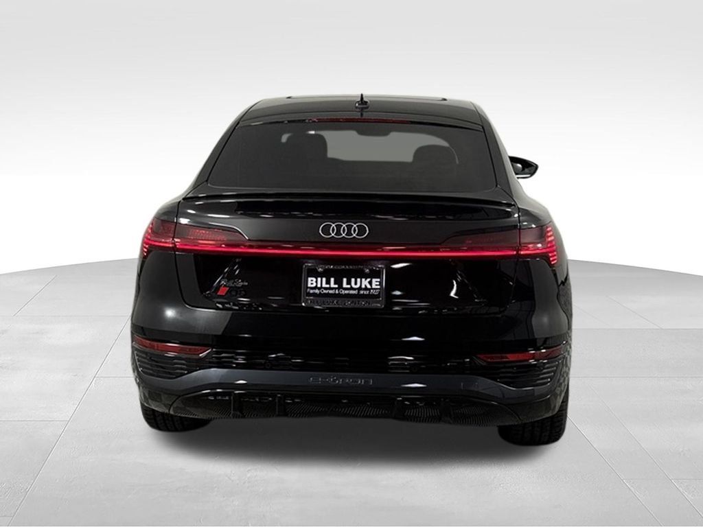 Used 2024 Audi Q8 e-tron Premium Plus w/ Premium Plus Package AWD/4WD image 9