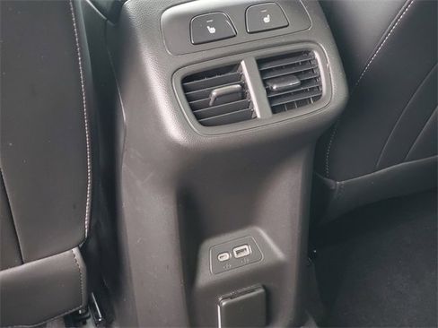 Used 2021 Buick Envision Avenir w/ Technology Package II image 39