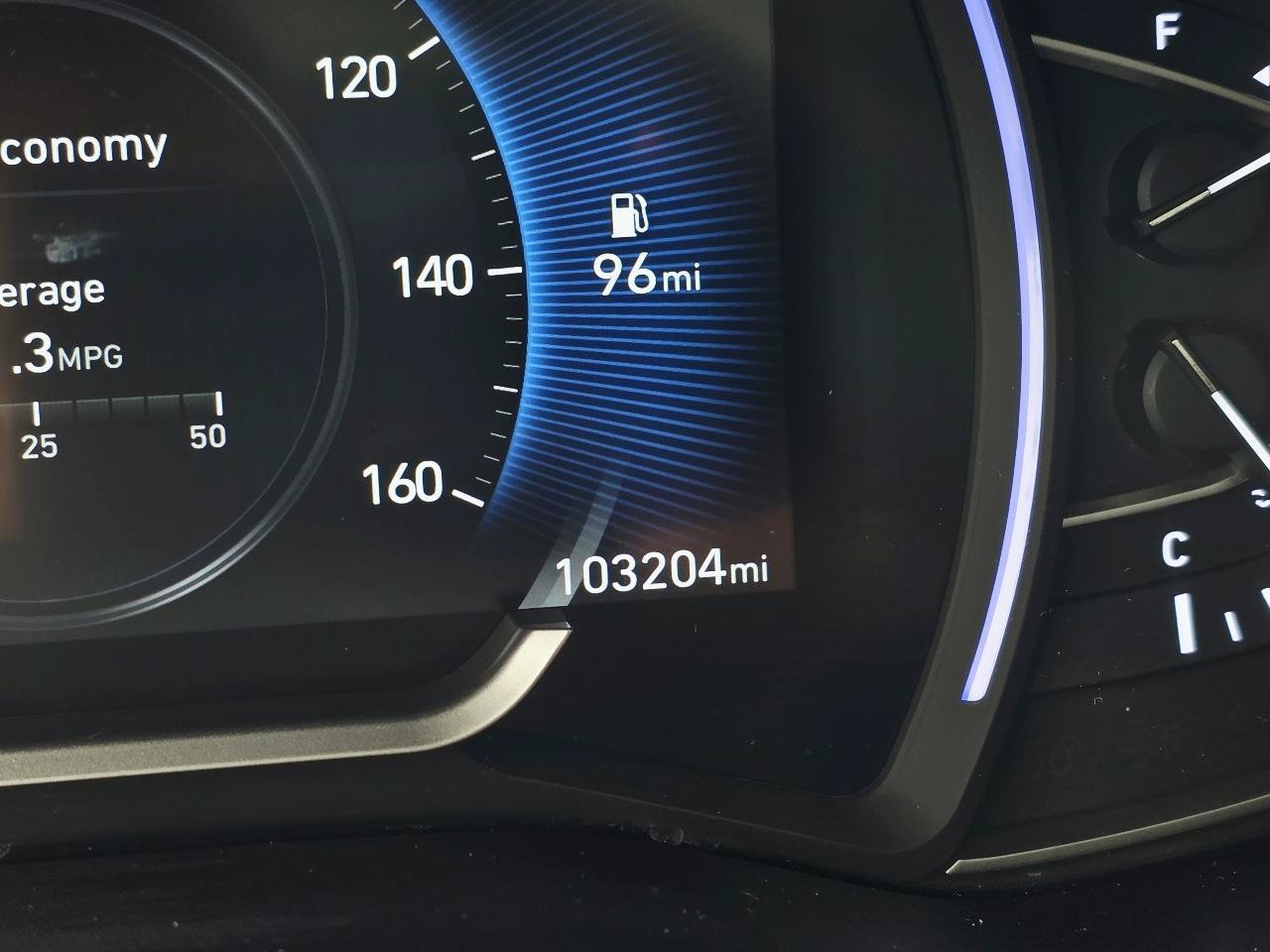 Used 2020 Hyundai Santa Fe Limited w/ Cargo Package AWD/4WD image 29