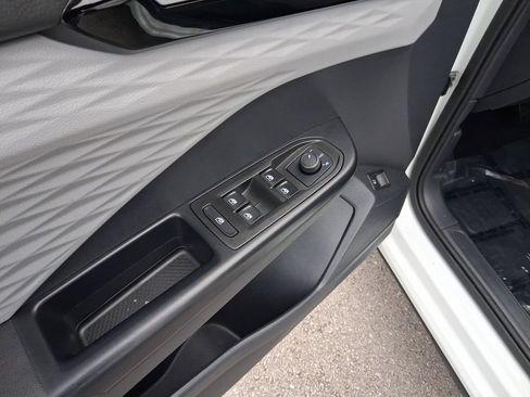Certified 2023 Volkswagen Taos S w/ Driver Assistance Package FWD image 16