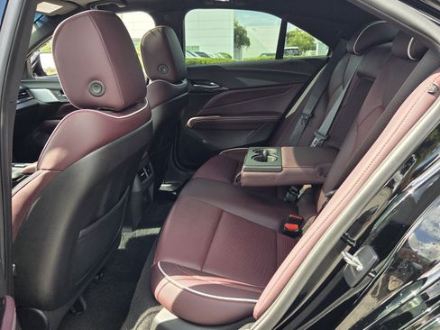 Used 2020 Cadillac CT4 V w/ Climate Package RWD image 11