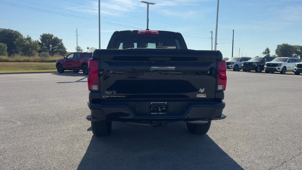 Used 2023 Chevrolet Colorado Z71 w/ Advanced Trailering Package AWD/4WD image 22