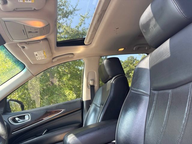 Used 2015 INFINITI QX60 FWD w/ Deluxe Touring Package image 3