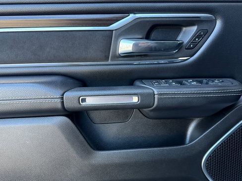 Used 2025 RAM 1500 Laramie image 11