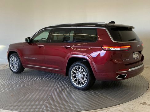 Used 2022 Jeep Grand Cherokee L Summit w/ Advanced Protech Group IV image 3