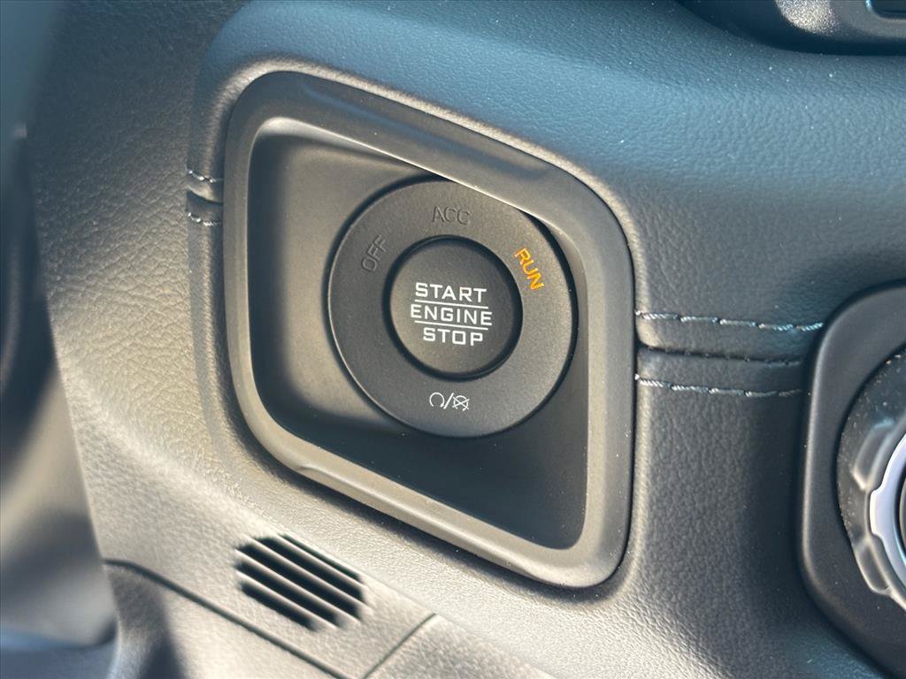 New 2026 Jeep Wrangler Unlimited Sahara AWD/4WD image 16