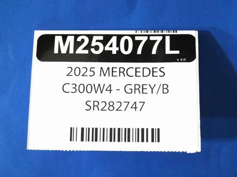 Certified 2025 Mercedes-Benz C 300 4MATIC Sedan image 31