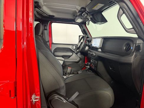 Used 2025 Jeep Wrangler Unlimited Rubicon 4xe w/ Safety Group AWD/4WD image 35