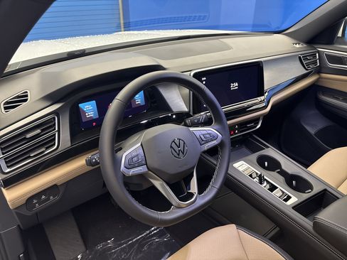 New 2026 Volkswagen Atlas Cross Sport SE image 11