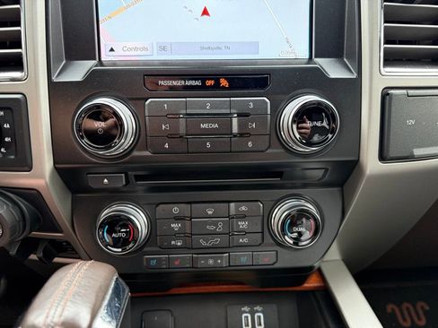Used 2016 Ford F150 King Ranch w/ Equipment Group 601A Luxury AWD/4WD image 14