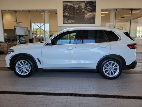 Used 2021 BMW X5 xDrive40i w/ Convenience Package AWD/4WD image 8