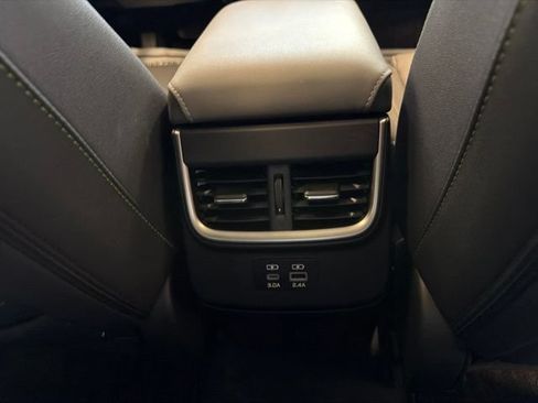 Used 2025 Subaru Outback Onyx Edition AWD/4WD image 32
