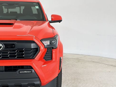 Used 2024 Toyota Tacoma TRD Sport w/ TRD Sport Premium Package RWD image 20