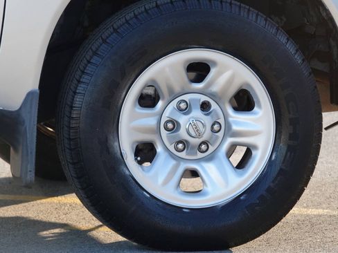 Used 2004 Nissan Titan XE w/ (PRF) Preferred Pkg AWD/4WD image 47