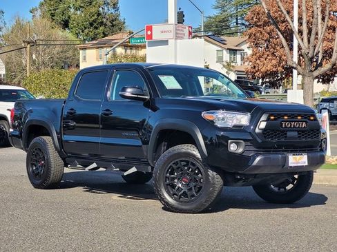 Certified 2023 Toyota Tacoma 4x4 Double Cab w/ Trail Edition image 2