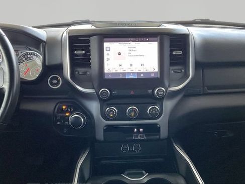 Used 2022 RAM 1500 Big Horn AWD/4WD image 9