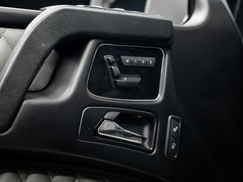 Used 2015 Mercedes-Benz G 63 AMG 4MATIC image 69