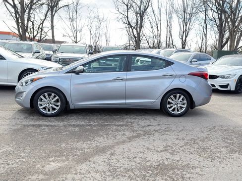 Used 2015 Hyundai Elantra SE w/ Option Group 02 image 4