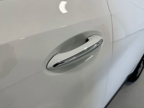 Certified 2023 Buick Envision Essence image 13