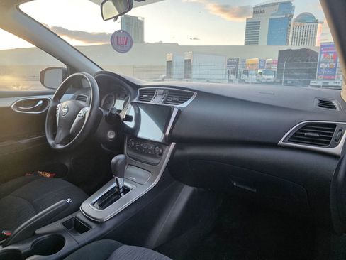 Used 2014 Nissan Sentra SV FWD image 11