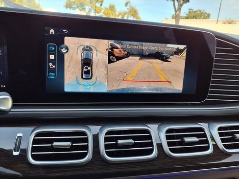 Used 2025 Mercedes-Benz GLE 450e 4MATIC image 24