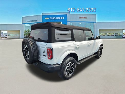 Used 2024 Ford Bronco Outer Banks image 7