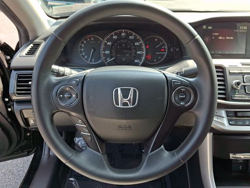 Used 2015 Honda Accord Sport image 18