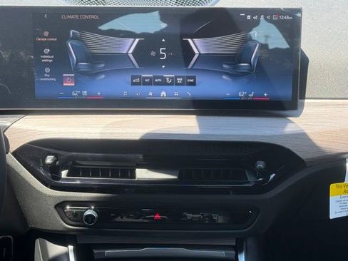 New 2026 BMW 330i xDrive Sedan w/ M Sport Package AWD/4WD image 23