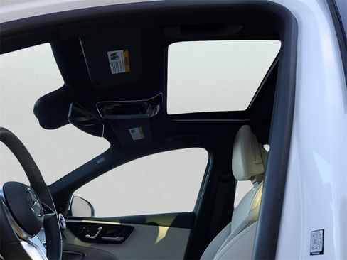 Certified 2025 Mercedes-Benz C 300 4MATIC Sedan image 39