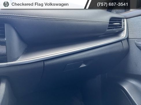 Used 2023 Nissan Rogue SV image 41