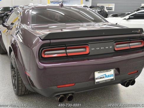 Used 2022 Dodge Challenger R/T Scat Pack RWD image 12