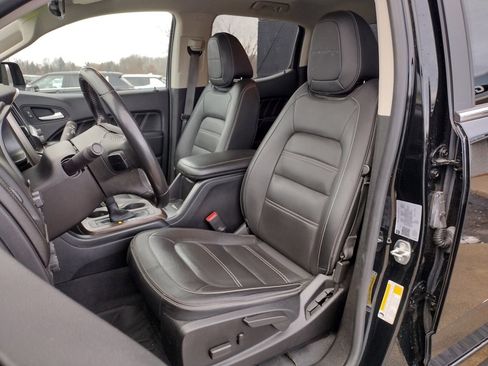 Used 2021 GMC Canyon Denali image 2