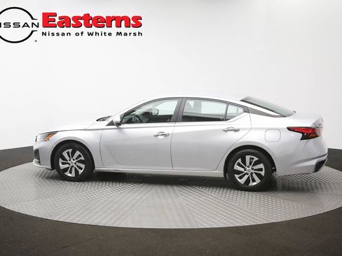 Used 2023 Nissan Altima 2.5 S FWD image 60