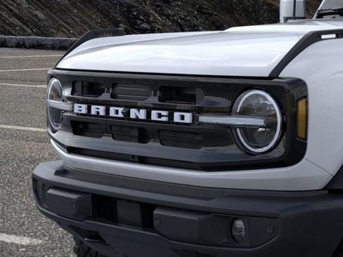 New 2026 Ford Bronco Outer Banks w/ Sasquatch Package AWD/4WD image 19