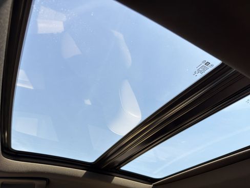 Used 2018 Cadillac CTS Luxury image 24