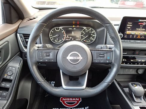 Certified 2023 Nissan Rogue SV w/ SV Premium B Package image 22