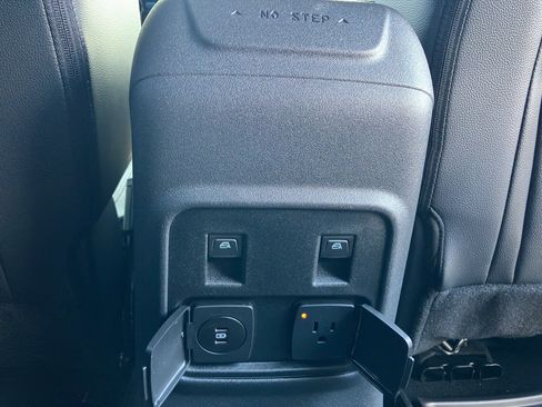 Used 2024 Ford Bronco Wildtrak AWD/4WD image 36