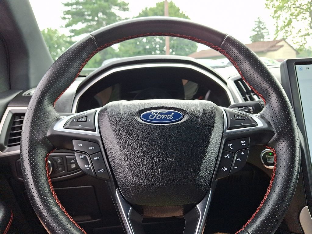Used 2021 Ford Edge ST-Line AWD/4WD image 20