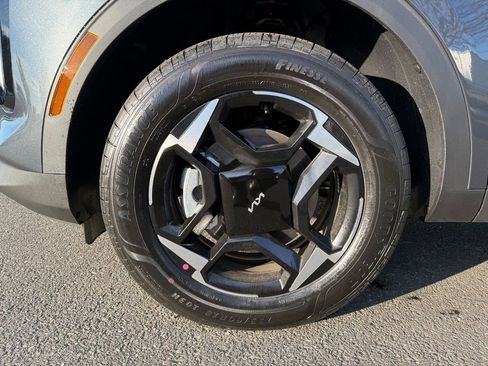 New 2026 Kia Sportage EX image 11