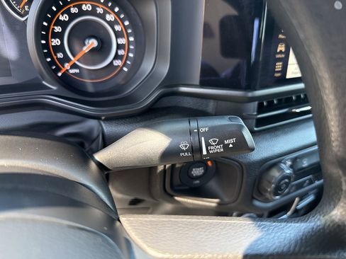 Used 2024 Jeep Gladiator Sport image 24