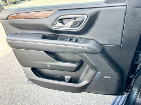 Used 2021 Chevrolet Tahoe High Country w/ Premium Package AWD/4WD image 18
