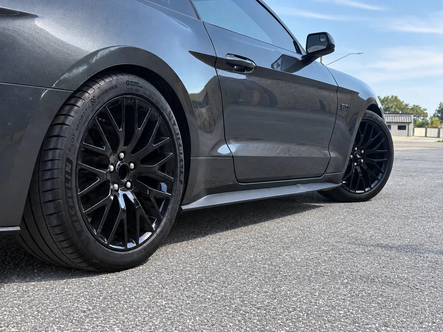 Used 2019 Ford Mustang GT w/ GT Performance Package RWD image 9