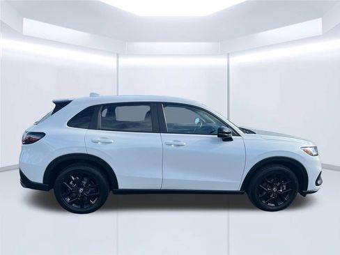Certified 2024 Honda HR-V Sport image 6