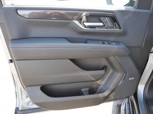New 2026 GMC Yukon XL Elevation AWD/4WD image 36