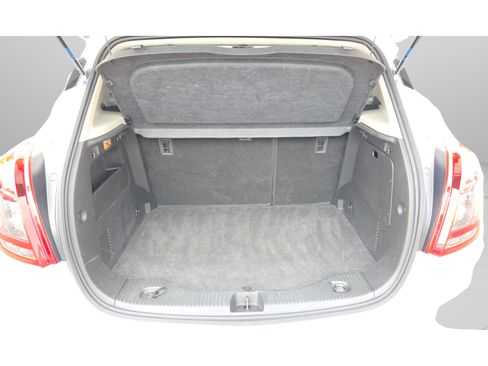 Used 2018 Buick Encore Essence FWD image 13