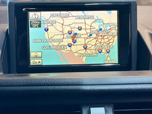 Used 2012 Lexus CT 200h Premium w/ Leather Pkg image 21